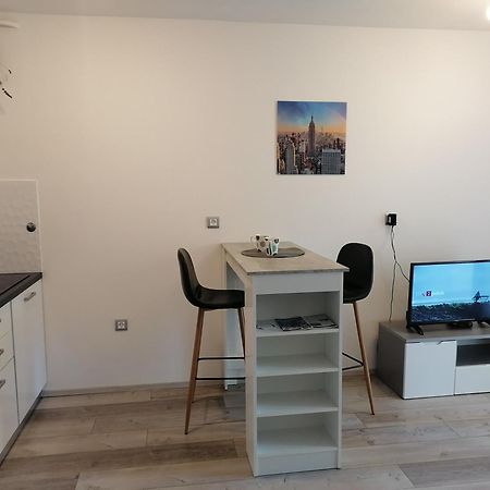 Apartman Ester Pula Oda fotoğraf