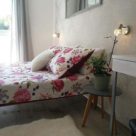 Apartman Ester Pula Dış mekan fotoğraf