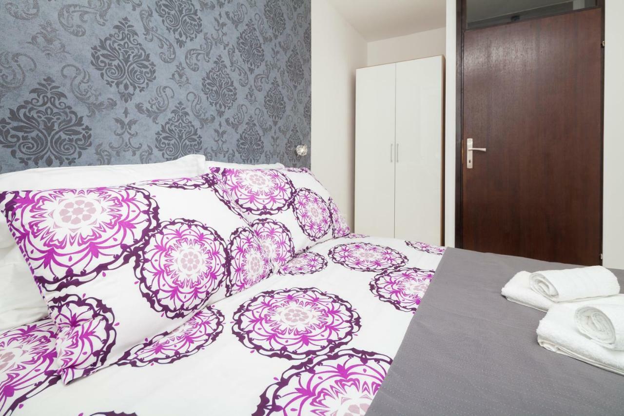 Apartman Ester Pula Dış mekan fotoğraf