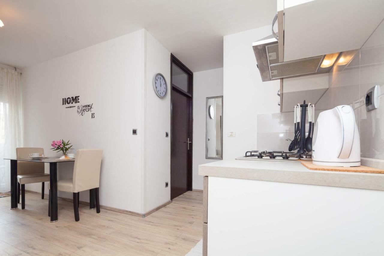 Apartman Ester Pula Dış mekan fotoğraf