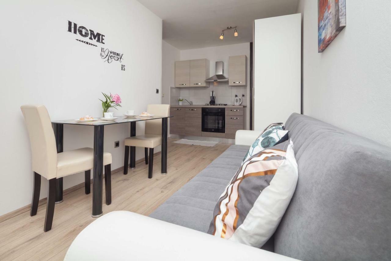 Apartman Ester Pula Dış mekan fotoğraf