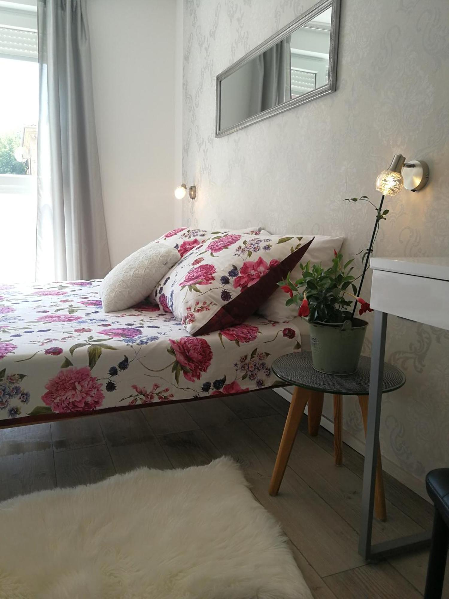 Apartman Ester Pula Dış mekan fotoğraf